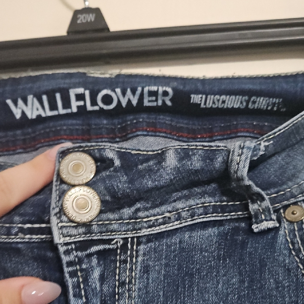 Wallflower Denim Bootcut Jeans - Picture 2 of 4